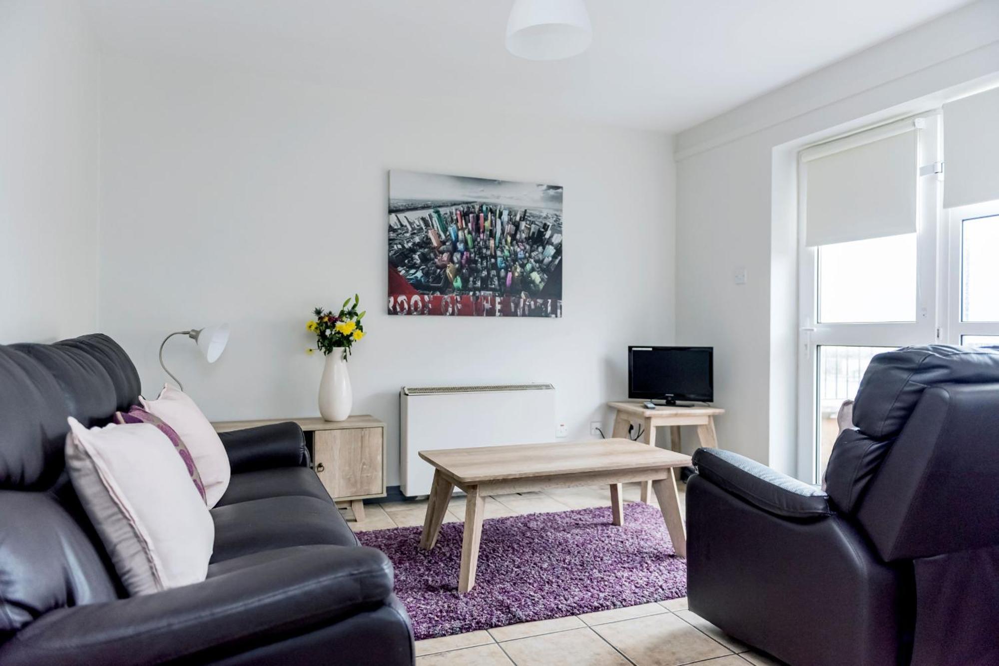 Marine Court Ground Floor Apartment 班多伦 外观 照片